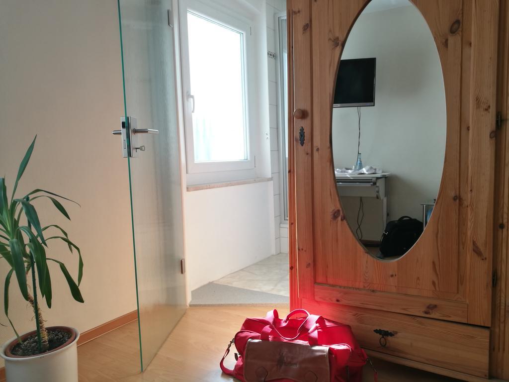 Pension Und Restaurant Reck Aulendorf Kültér fotó