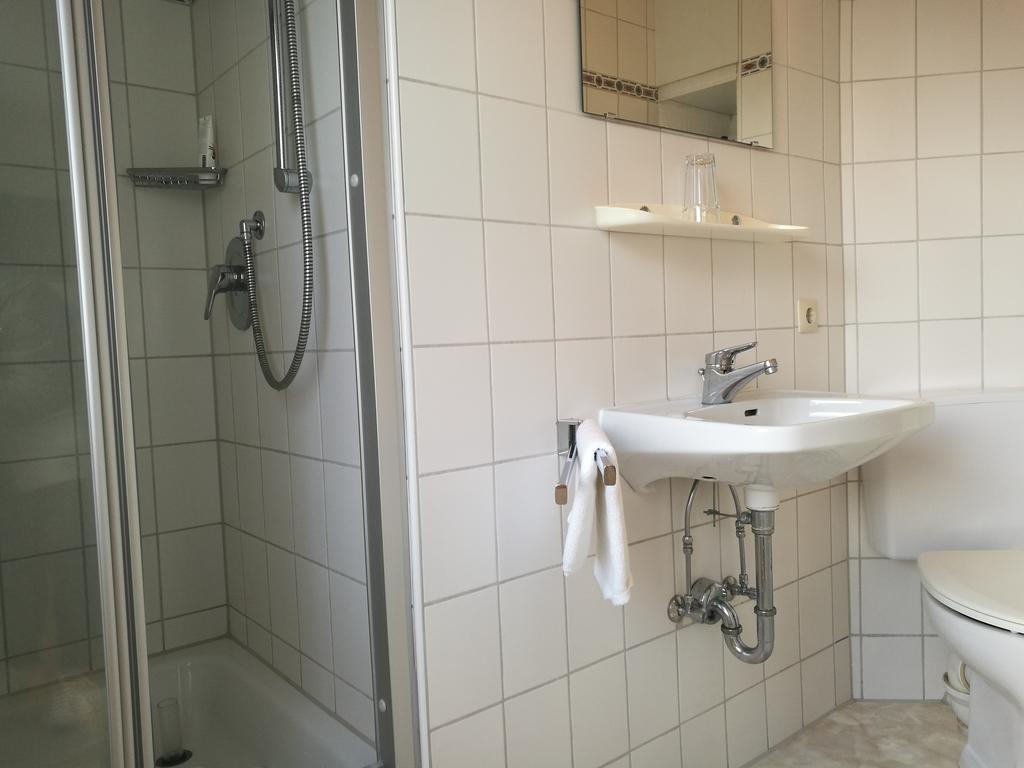 Pension Und Restaurant Reck Aulendorf Kültér fotó