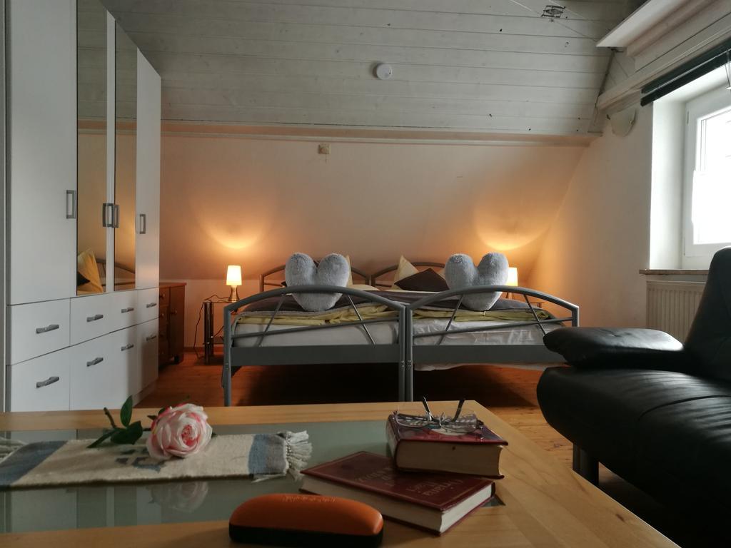 Pension Und Restaurant Reck Aulendorf Kültér fotó