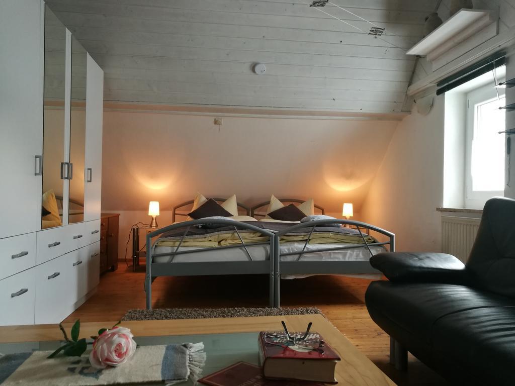 Pension Und Restaurant Reck Aulendorf Kültér fotó
